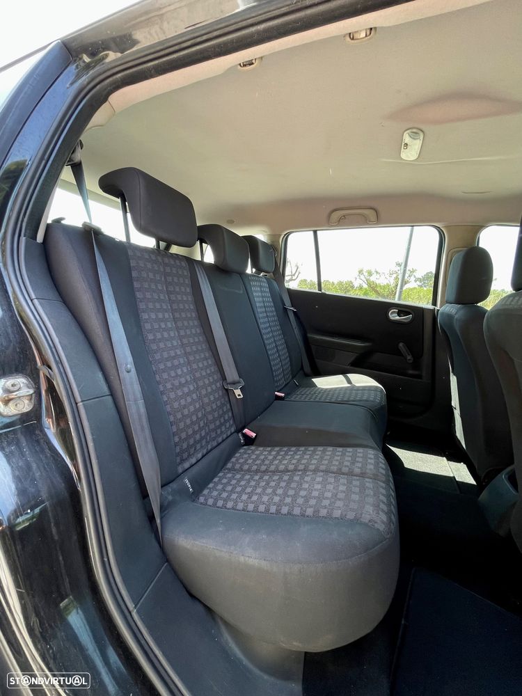 Renault Mégane 1.5 dCi Dynamique - 16