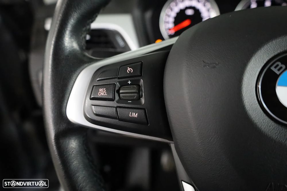 BMW X2 sDrive18d - 12
