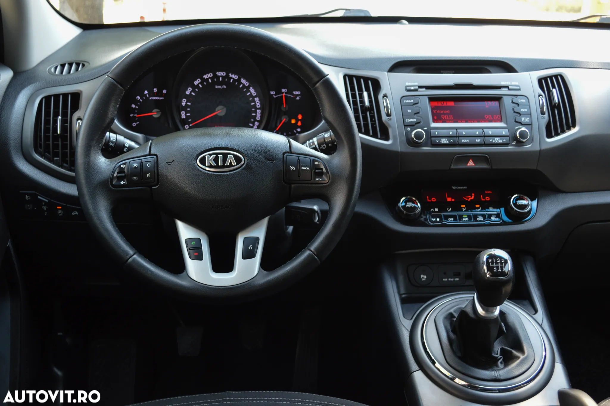 Kia Sportage 1.7 CRDI 2WD Attract - 32