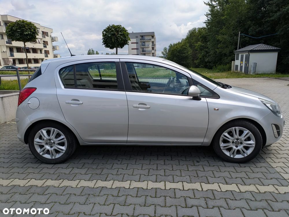 Opel Corsa 1.4 16V Enjoy - 3