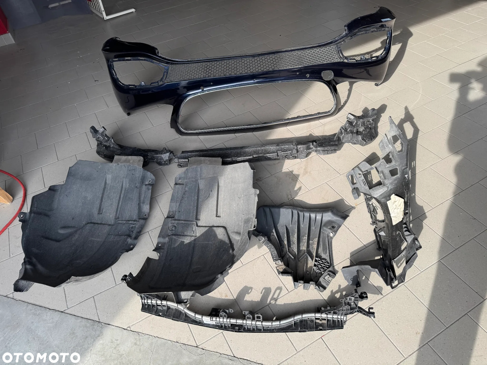 Mercedes W213 E- KLASA zderzak przód przedni osłona ramka A2138850338649999 - 2