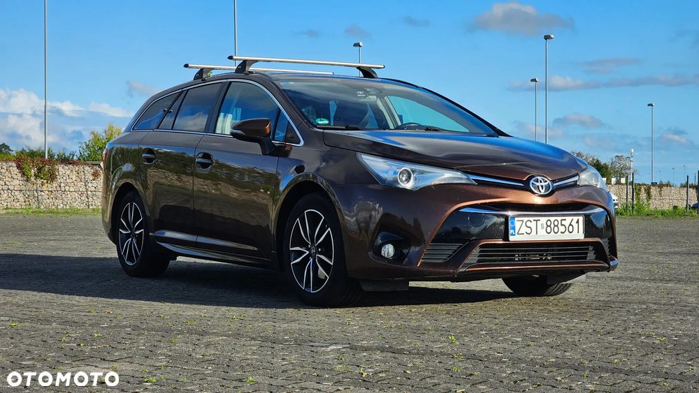 Toyota Avensis 2.0 D-4D Prestige - 4