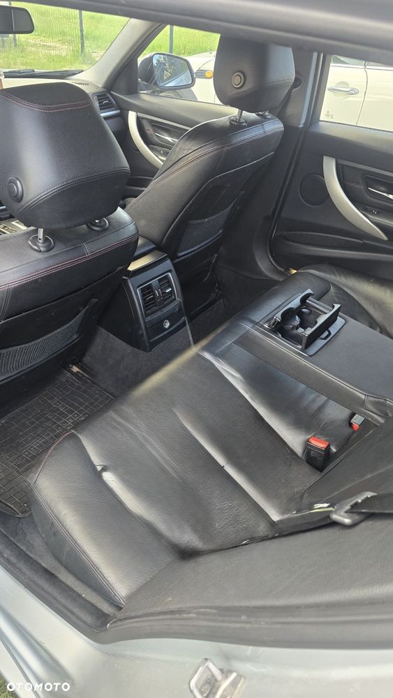 BMW Seria 3 318d - 10