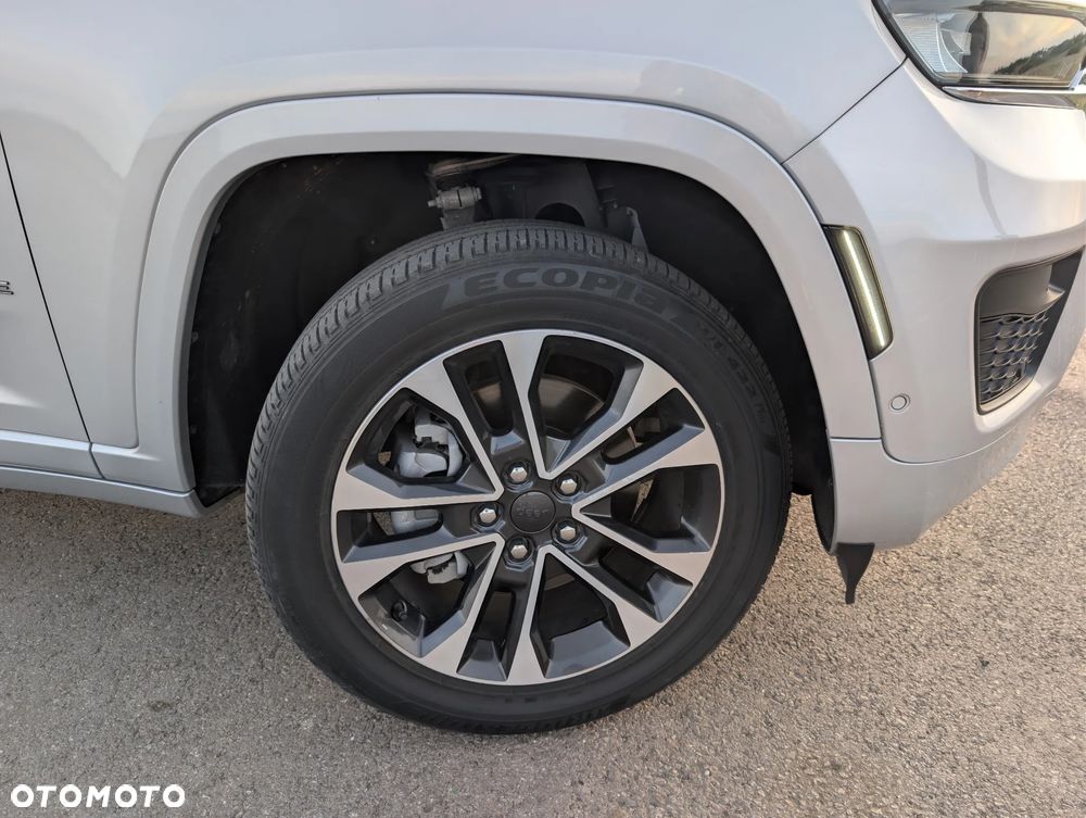 Jeep Grand Cherokee - 20