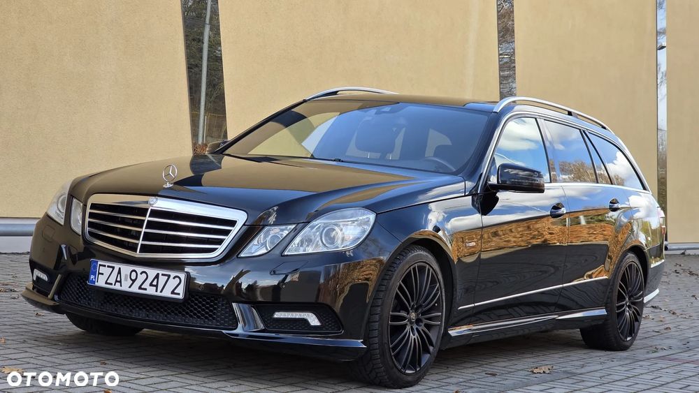 Mercedes-Benz Klasa E 350 CGI BlueEFFICIENCY 7G-TRONIC Avantgarde - 37