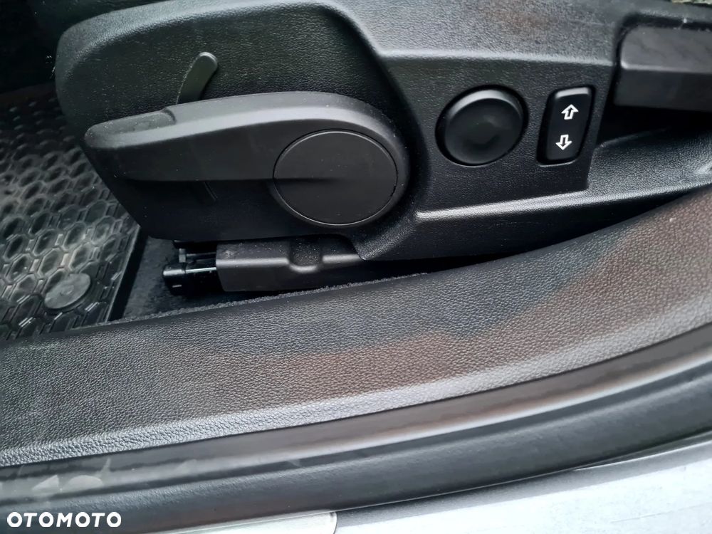Opel Insignia 2.0 Turbo 4x4 Cosmo - 28