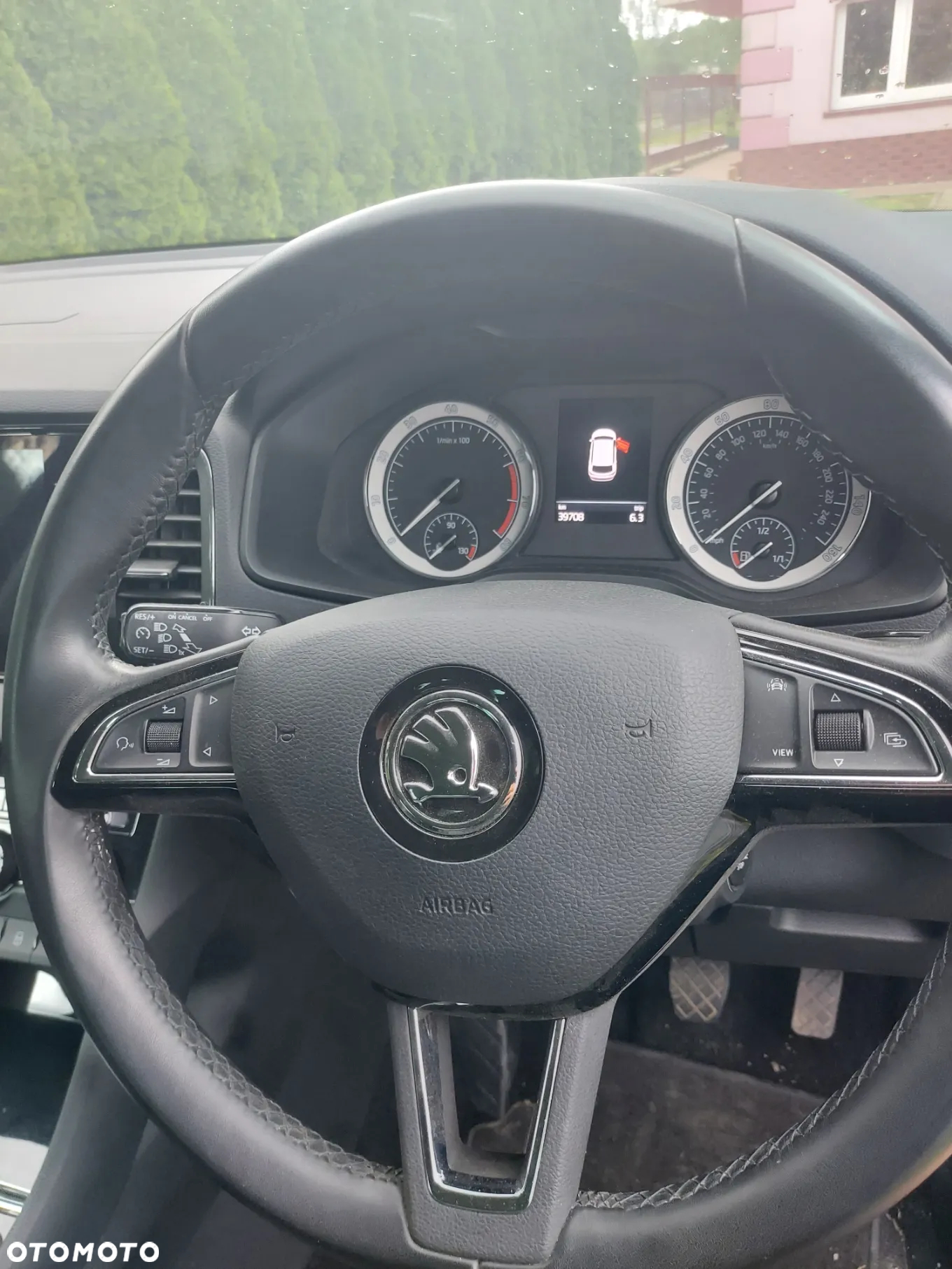 Skoda Karoq 1.0 TSI Essence - 8