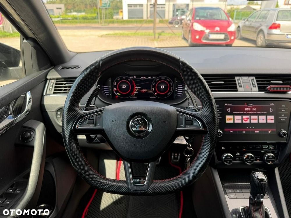Skoda Octavia 2.0 TDI DSG RS - 15
