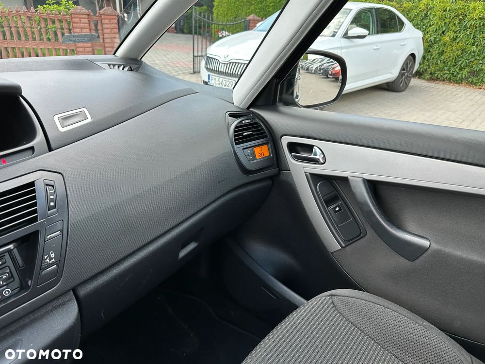 Citroën C4 Picasso - 17