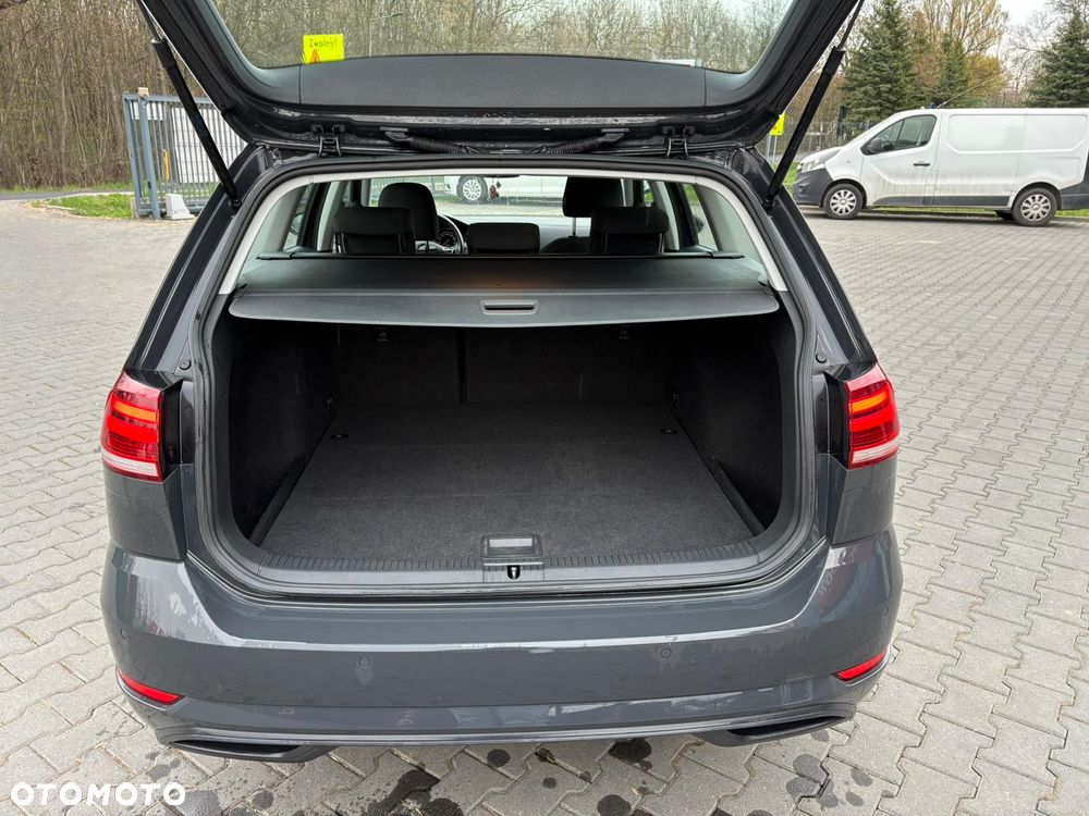 Volkswagen Golf 1.0 TSI City - 2