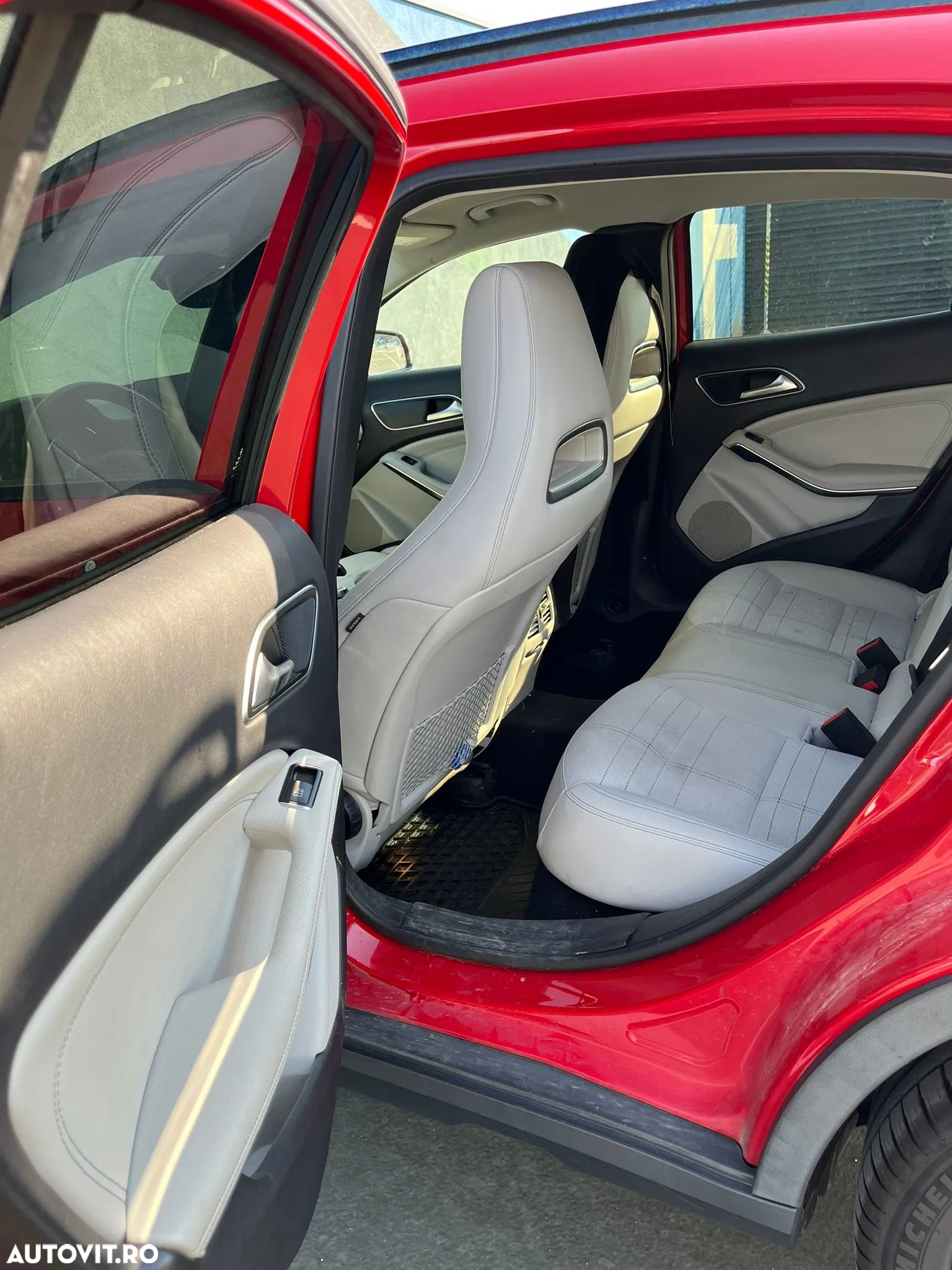 Mercedes-Benz GLA 220 d 4MATIC Aut. - 13