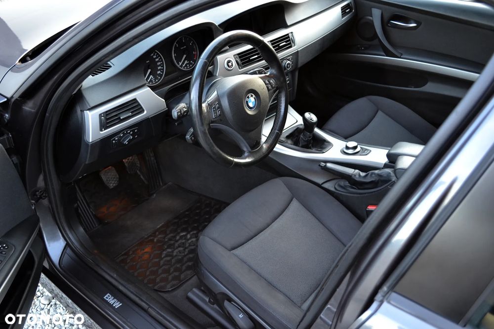 BMW Seria 3 320d DPF - 9