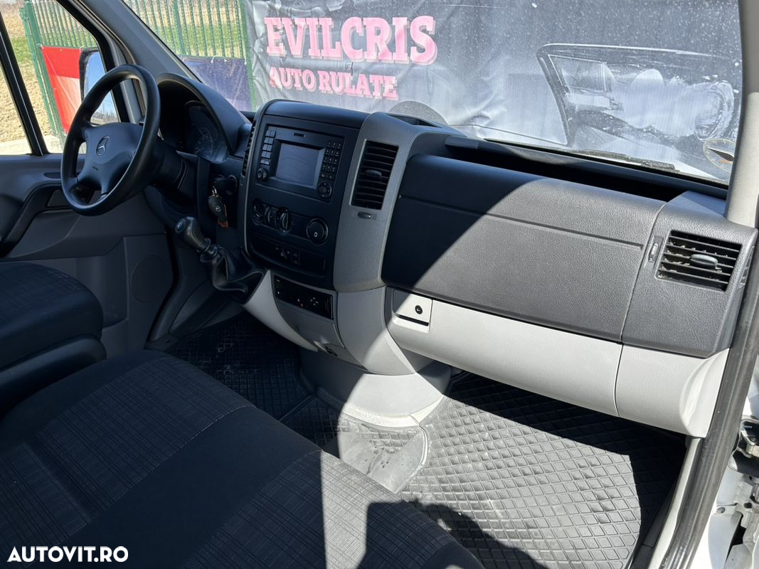 Mercedes-Benz Sprinter 516 CDI AXA DUBLA SPATE - 12