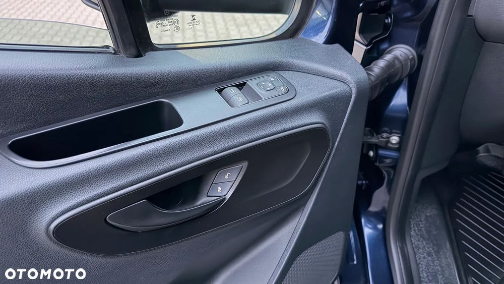 Mercedes-Benz Sprinter 319 - 20