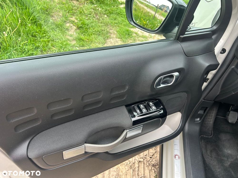 Citroën C3 Pure Tech 83 S&S C-SERIES - 17
