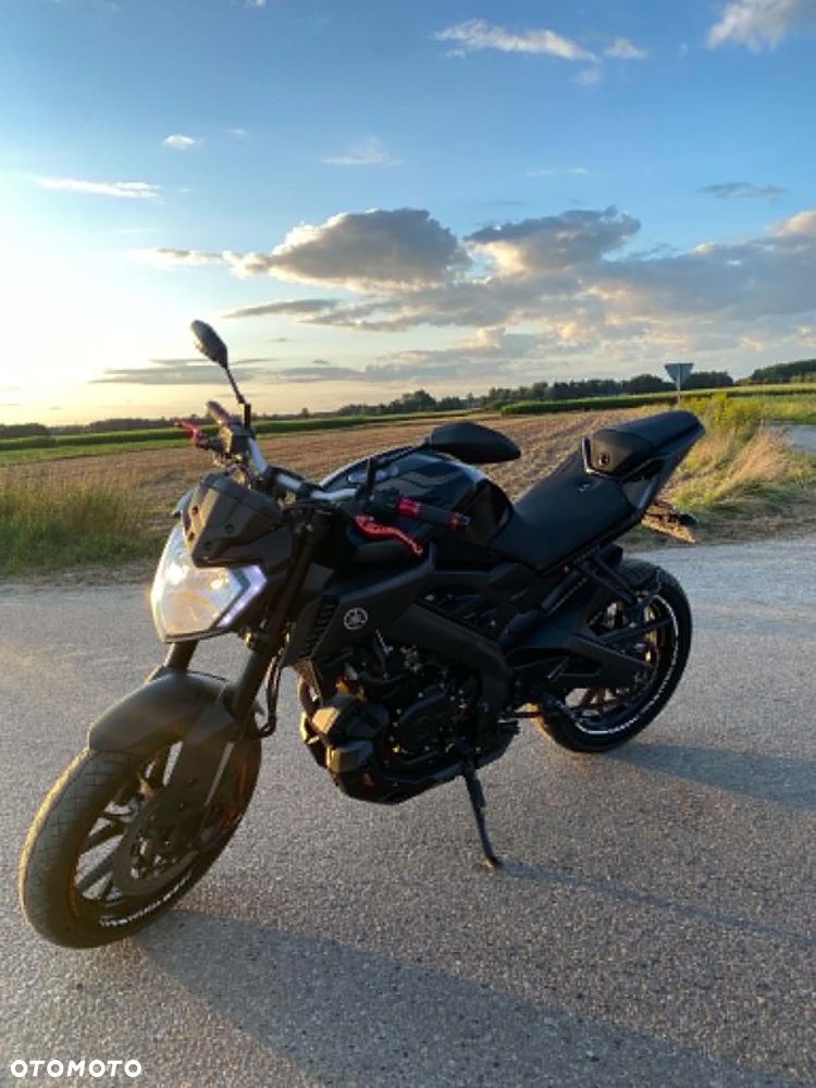Yamaha MT - 4