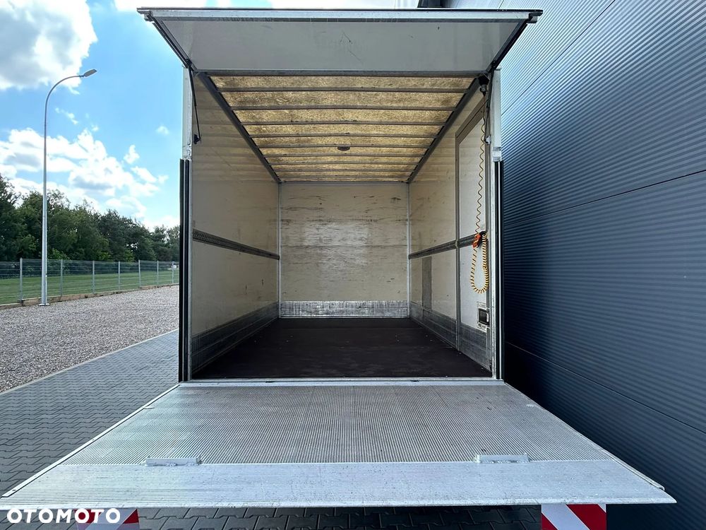 Iveco Daily 40C18 35C18 3.0 HPI Kontener 8 palet + winda 750kg + drzwi boczne **KLIMA**Sprowadzony**2011R** - 9