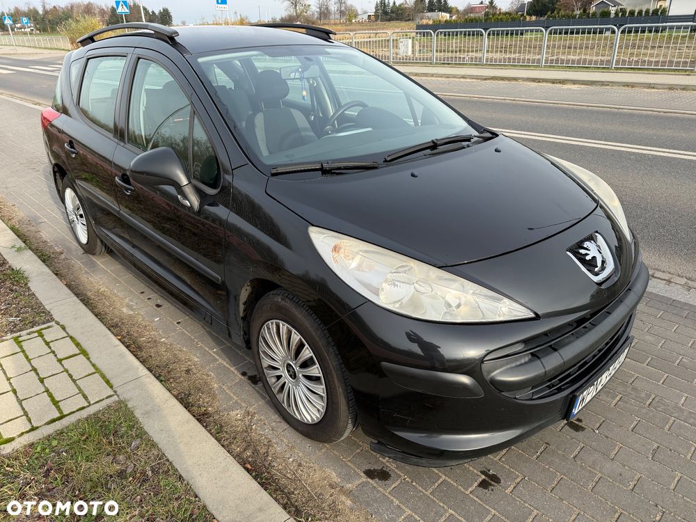 Peugeot 207 1.4 - 5