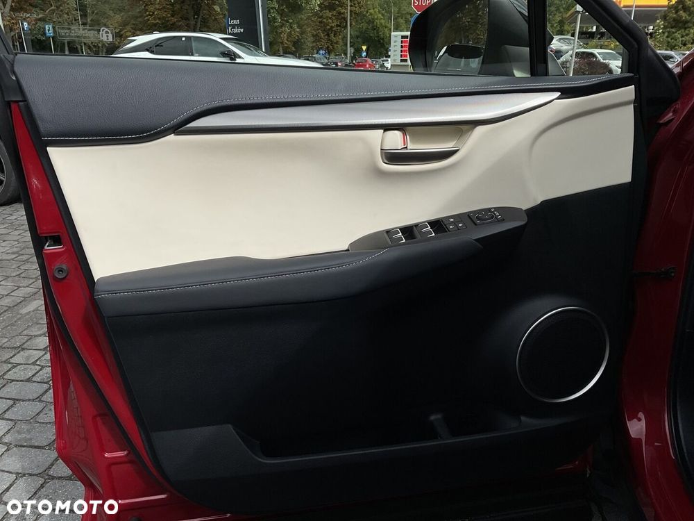 Lexus NX 300 F Impression AWD - 16