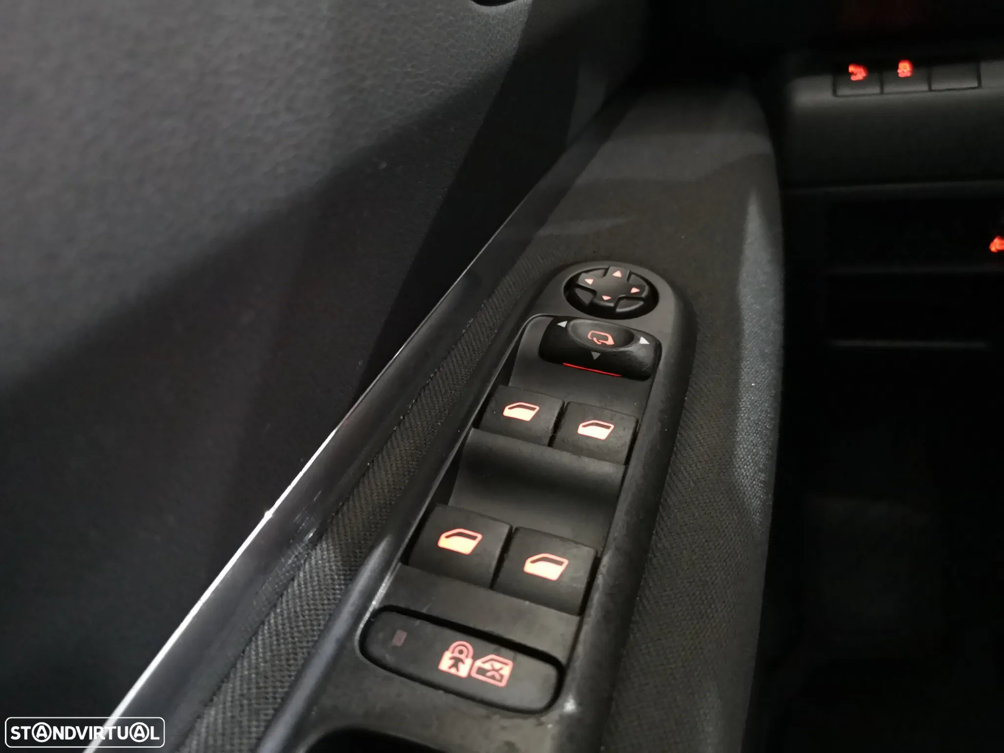 Peugeot 3008 2.0 HDi Hybrid4 88g - 26