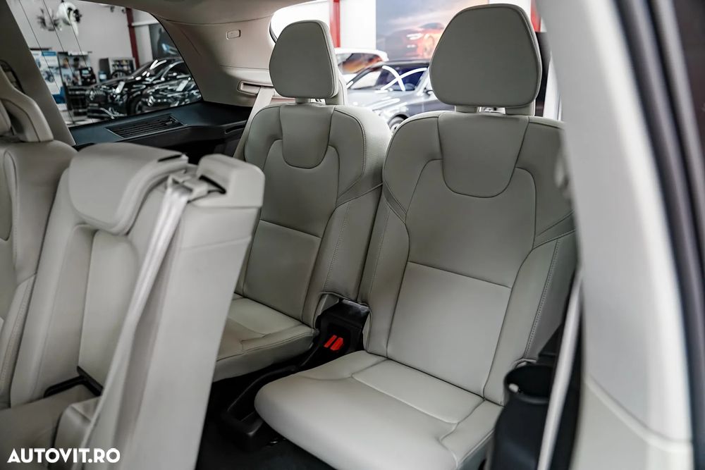 Volvo XC 90 B5 D AWD Plus Bright - 9