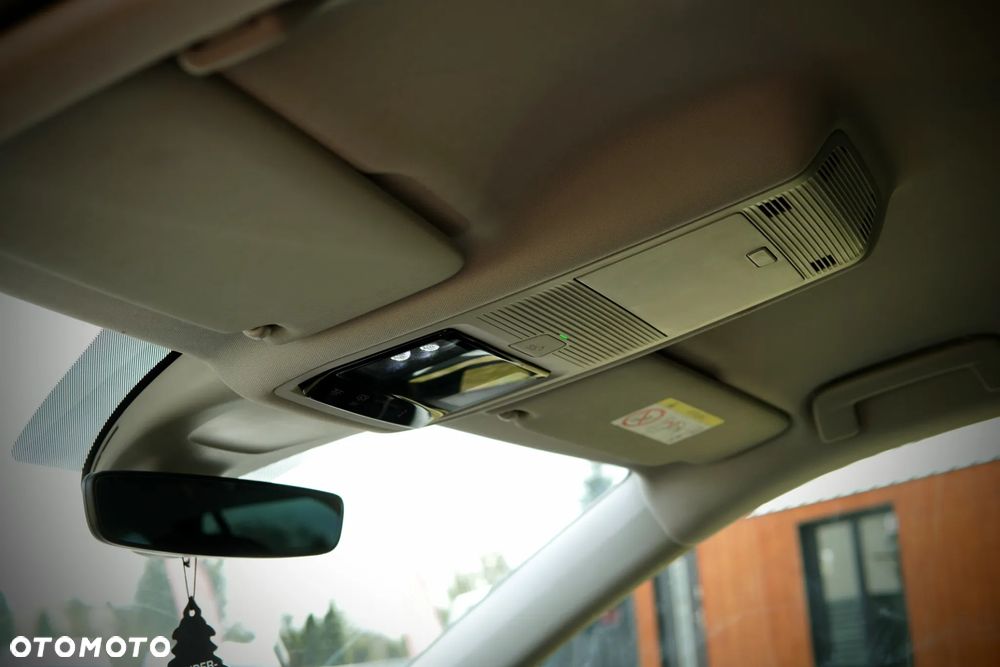 Skoda Octavia 2.0 TDI Style DSG - 35