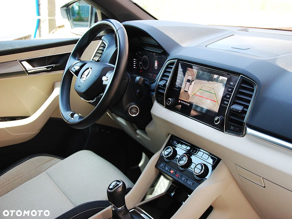 Skoda Karoq 1.5 TSI ACT GPF 4x2 Style - 31