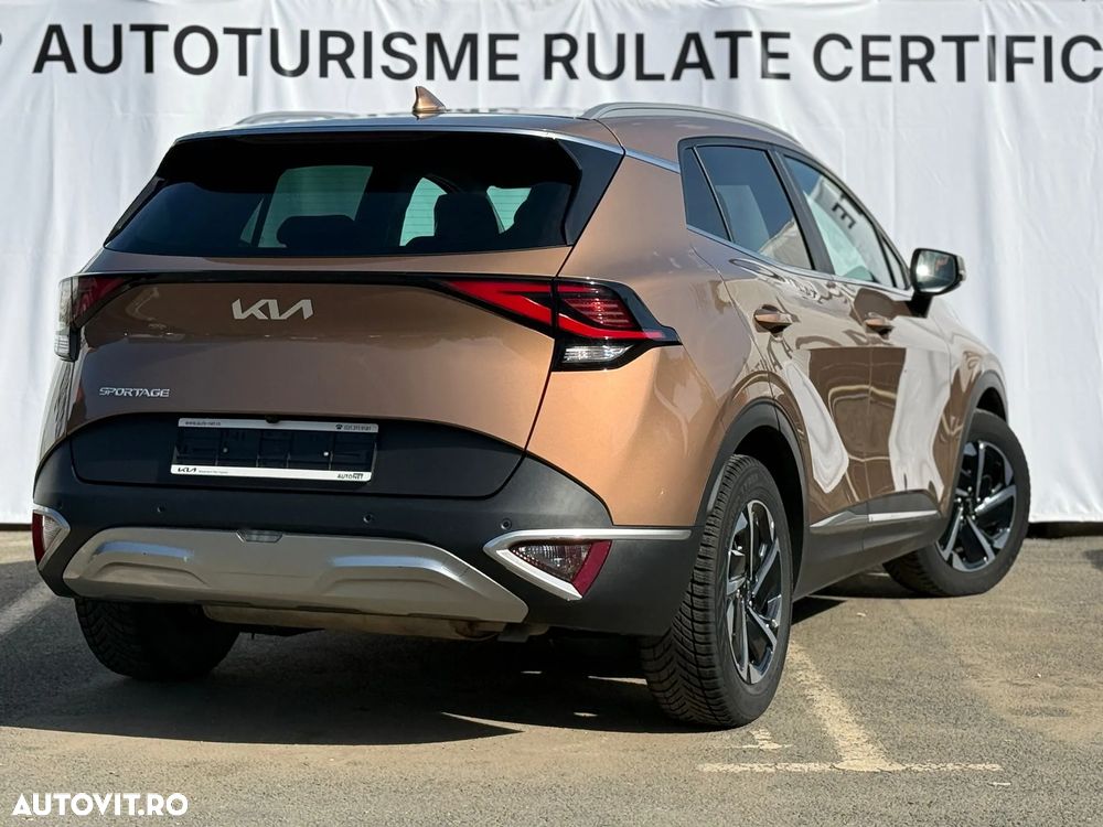 Kia Sportage 1.6 T-GDI MHEV 7DCT HP 4x4 Business Line - 8