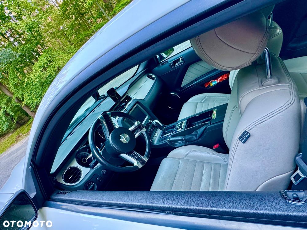 Ford Mustang 3.7 V6 Premium - 3