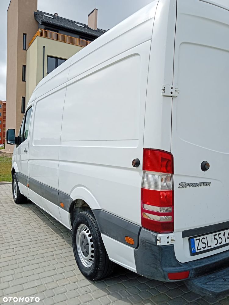 Mercedes-Benz Sprinter - 4