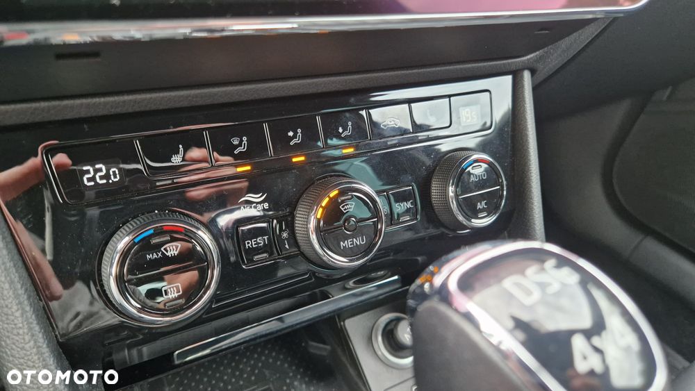 Skoda Superb 2.0 TSI 4x4 L&K DSG - 18