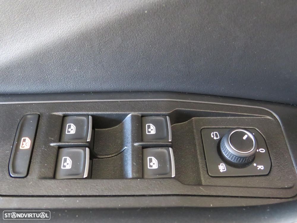 VW T-Roc 1.5 TSI R-Line DSG - 13