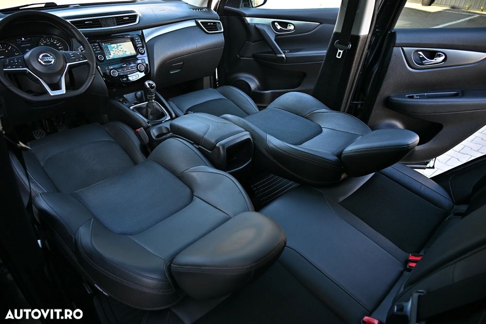 Nissan Qashqai 1.7 dCi TEKNA+ - 9