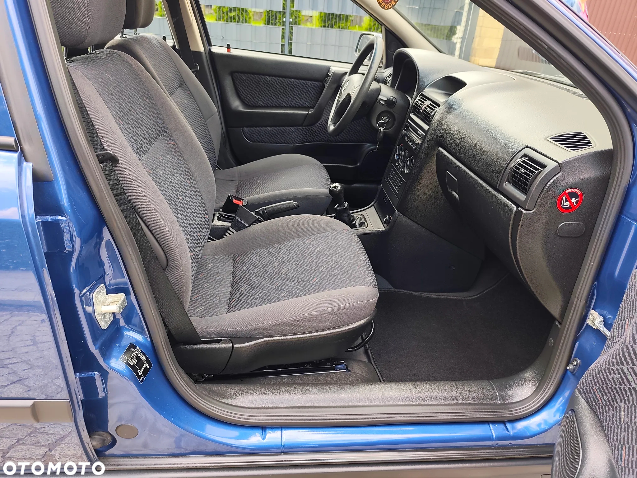 Opel Astra 1.6 - 11