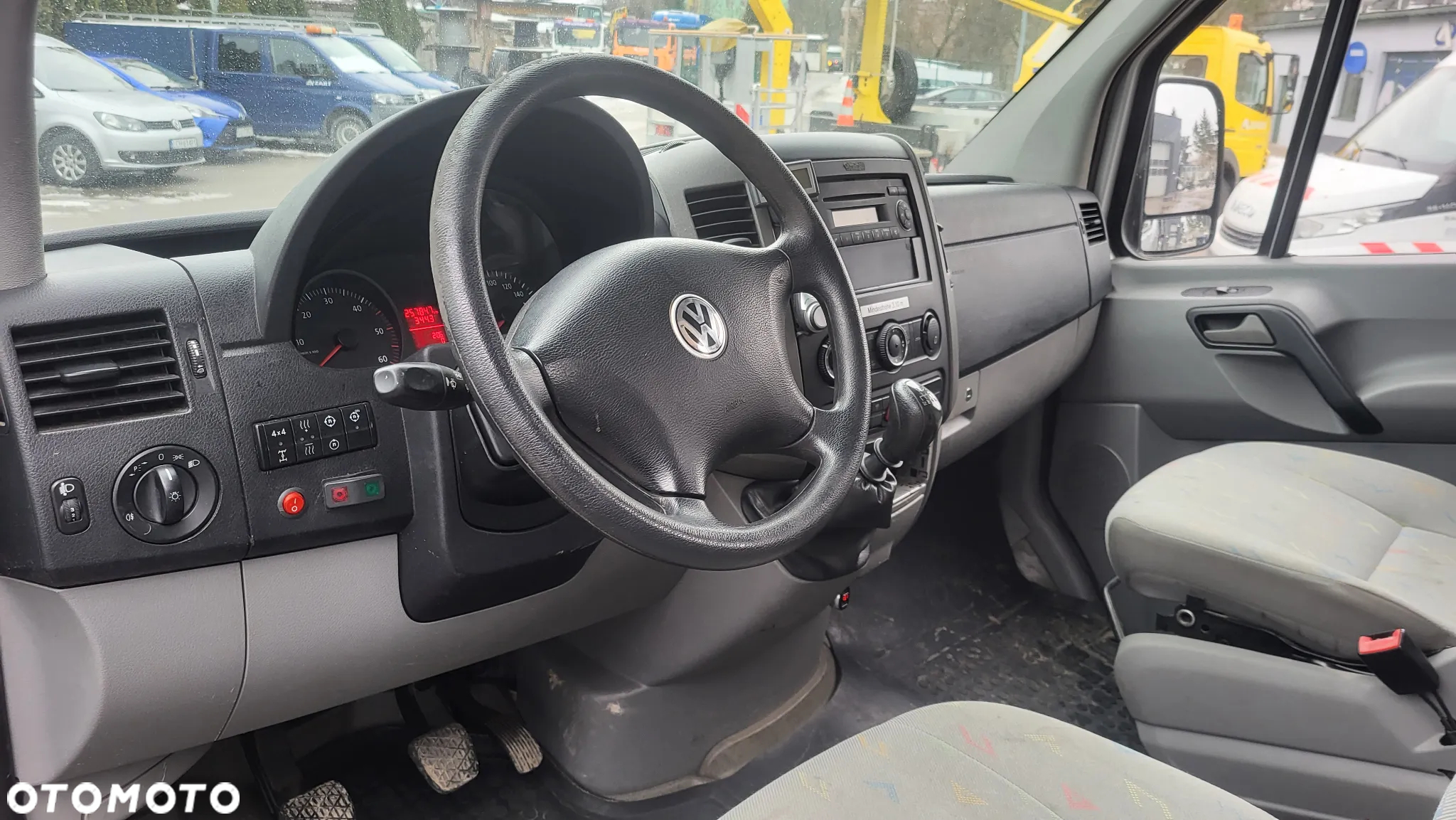 Volkswagen CRAFTER - 13