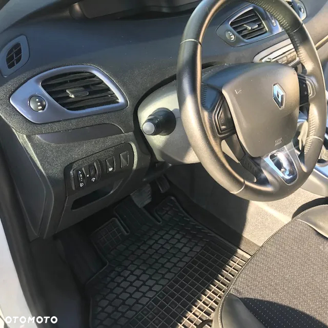 Renault Grand Scenic dCi 110 EDC LIMITED - 16