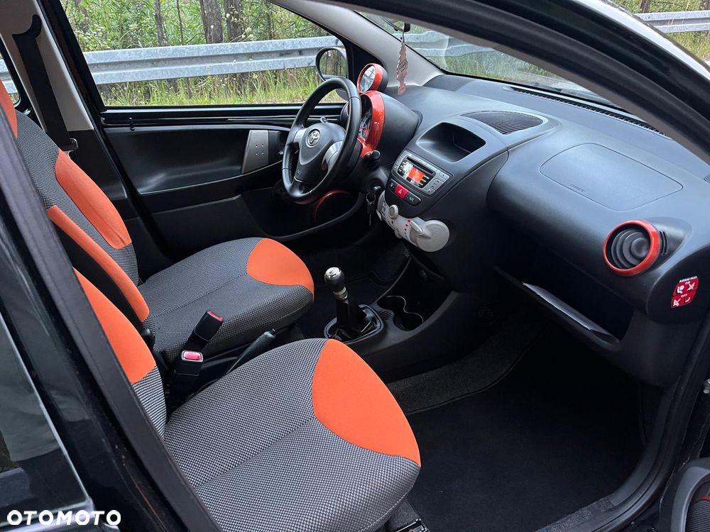 Toyota Aygo Connect - 9