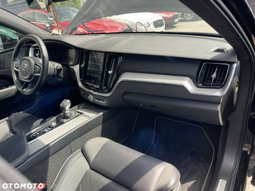 Volvo XC 60 D4 Geartronic RDesign - 11
