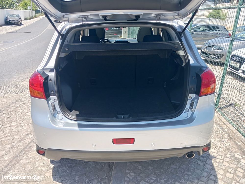 Mitsubishi ASX 1.6 Intense - 17