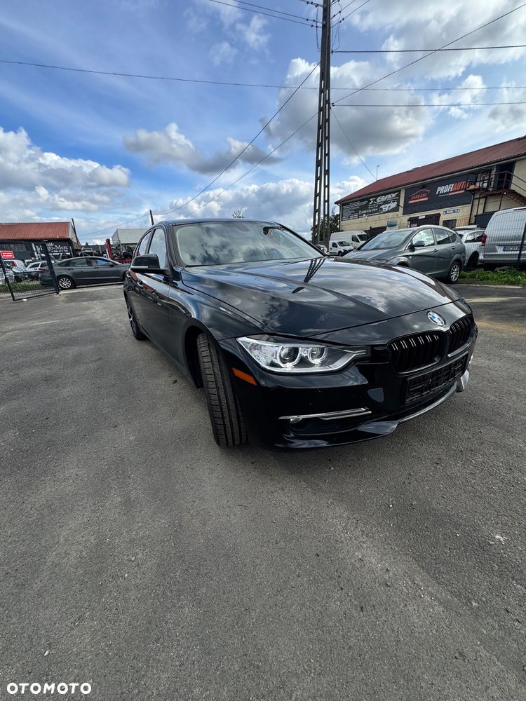 BMW Seria 3 328i xDrive - 12