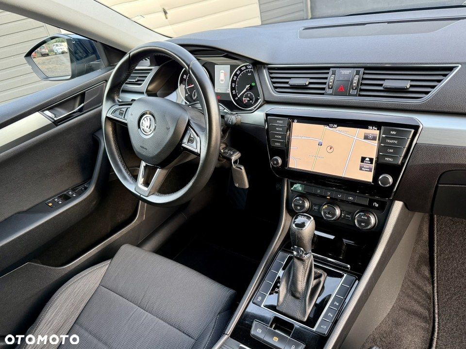 Skoda Superb 1.8 TSI Sportline DSG - 30