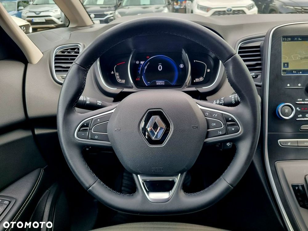 Renault Grand Scenic - 16