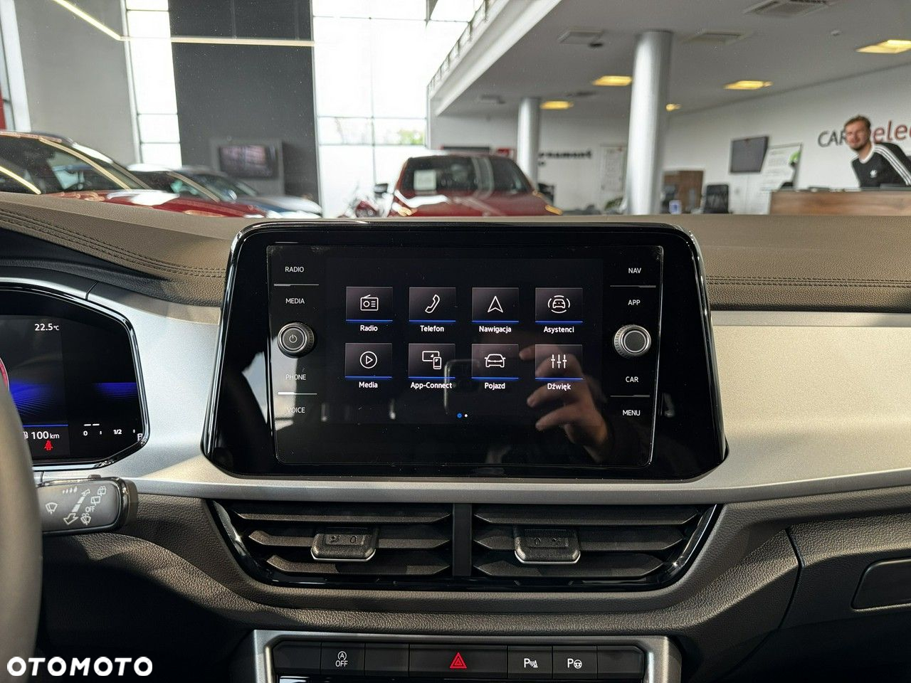 Volkswagen T-Roc - 24