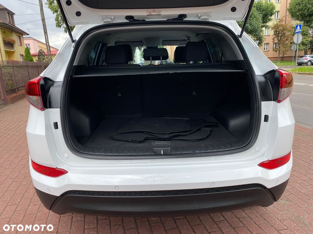 Hyundai Tucson 1.6 GDI BlueDrive Comfort 2WD - 26