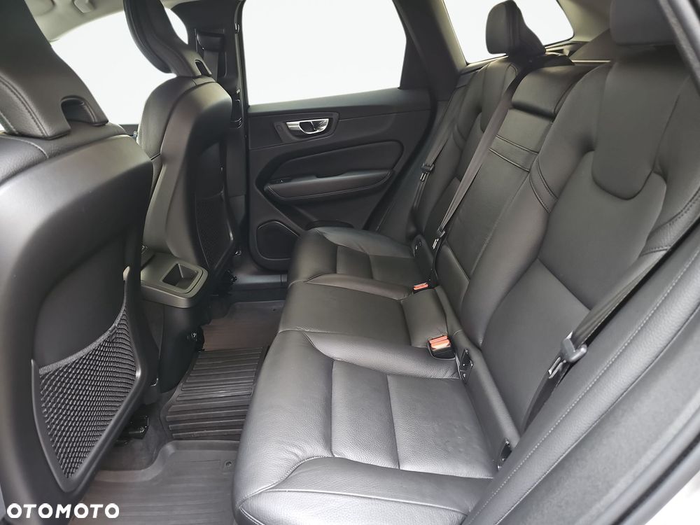 Volvo XC 60 D5 AWD Inscription - 27