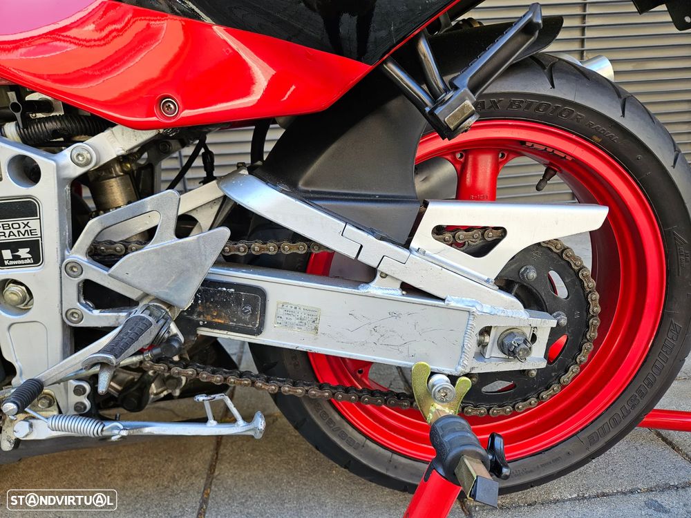 Kawasaki ZXR 400 - 17