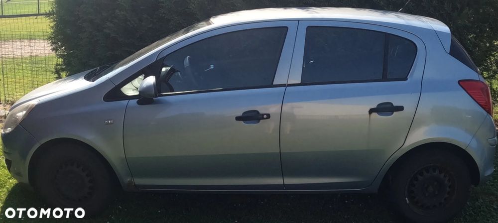 Opel Corsa 1.2 16V Essentia - 2