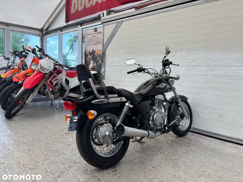 Suzuki Marauder - 5