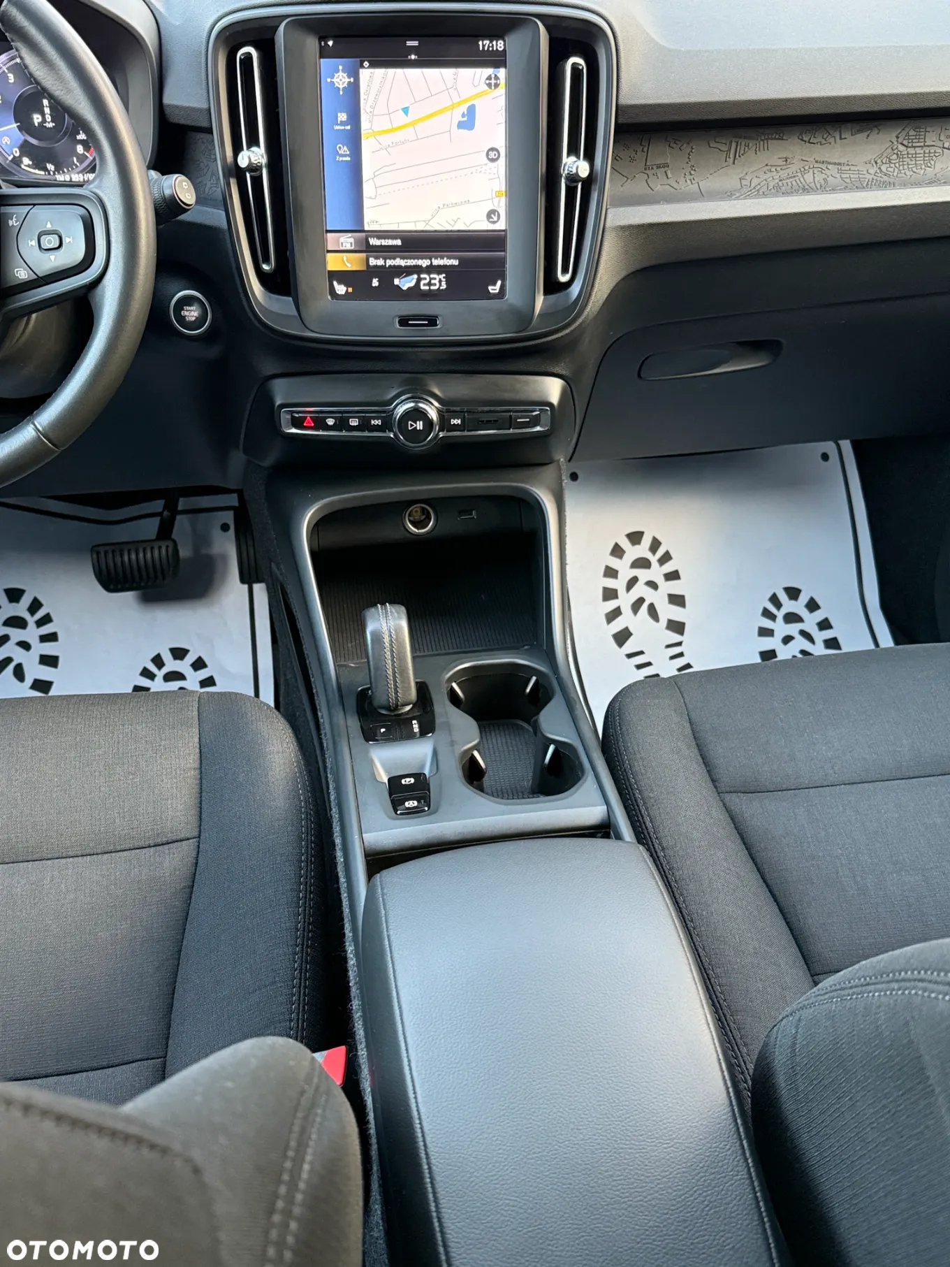 Volvo XC 40 T3 Momentum Pro - 9