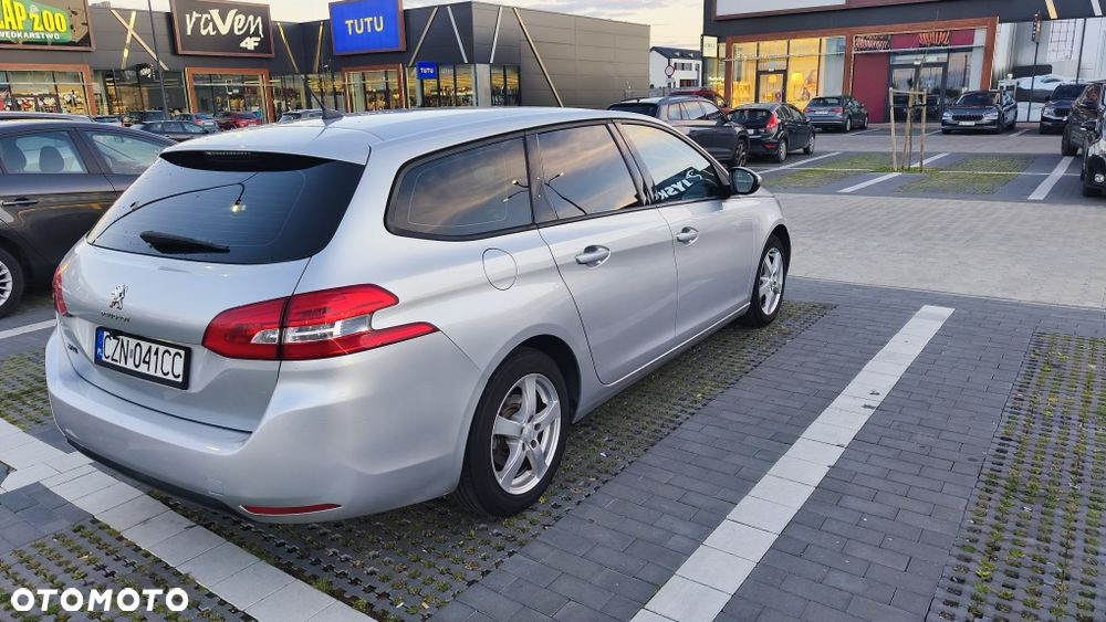 Peugeot 308 - 4